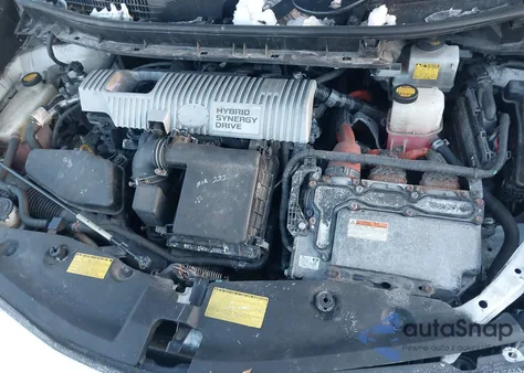 2013 Toyota Prius V Three from USA, damaged, VIN JTDZN3EU4D3203449